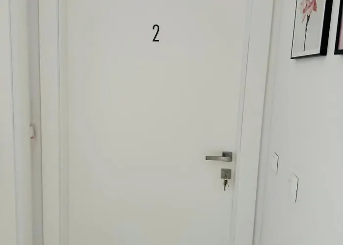Galeb شقة *