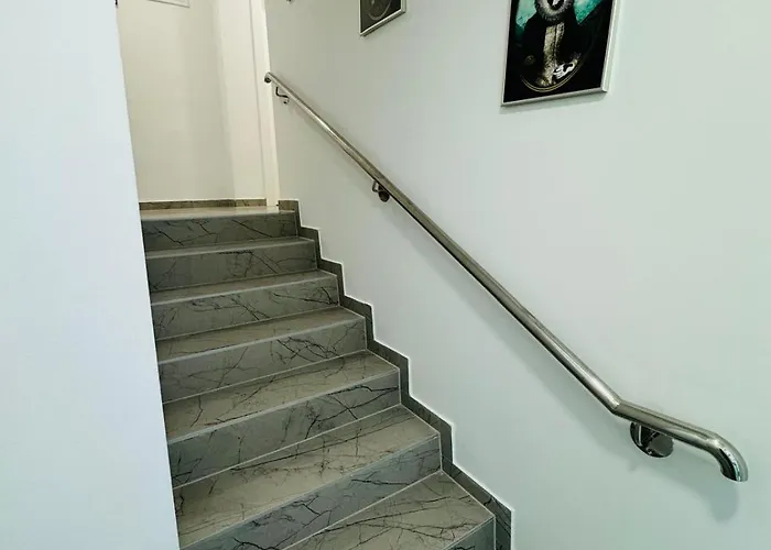 Galeb شقة *